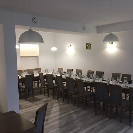 Kamenec בית הארחה *