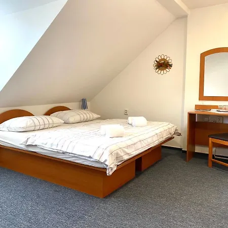 בית הארחה Kamenec