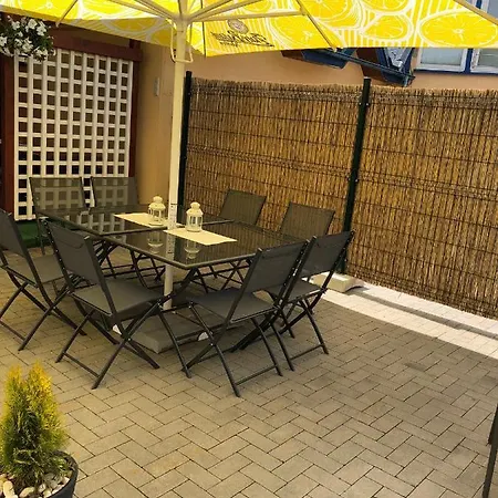 Kamenec בית הארחה Zakamenne