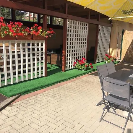 Kamenec בית הארחה